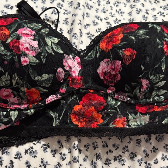 Victoria’s Secret Floral Lace Bralette - Black and Red - Picture 4 of 9